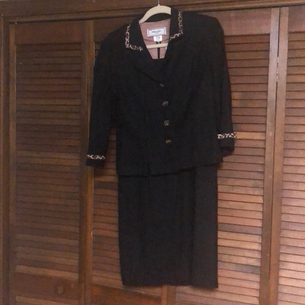 Willow Glenn shift dress with jacket